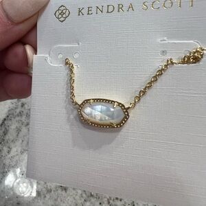 🎀 Brand New Elisa Gold Pendant Necklace in Ivory Mother of Pearl